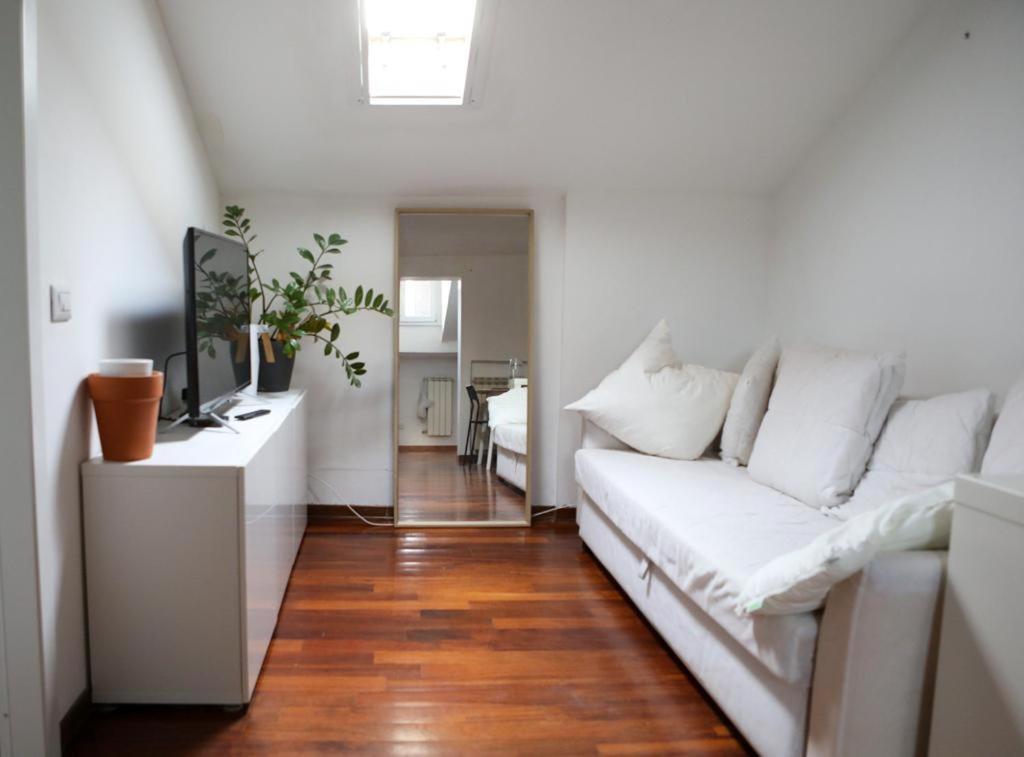 L'Arche Comfort&Relax - Yellow House Di Viale Certosa ميلان المظهر الخارجي الصورة